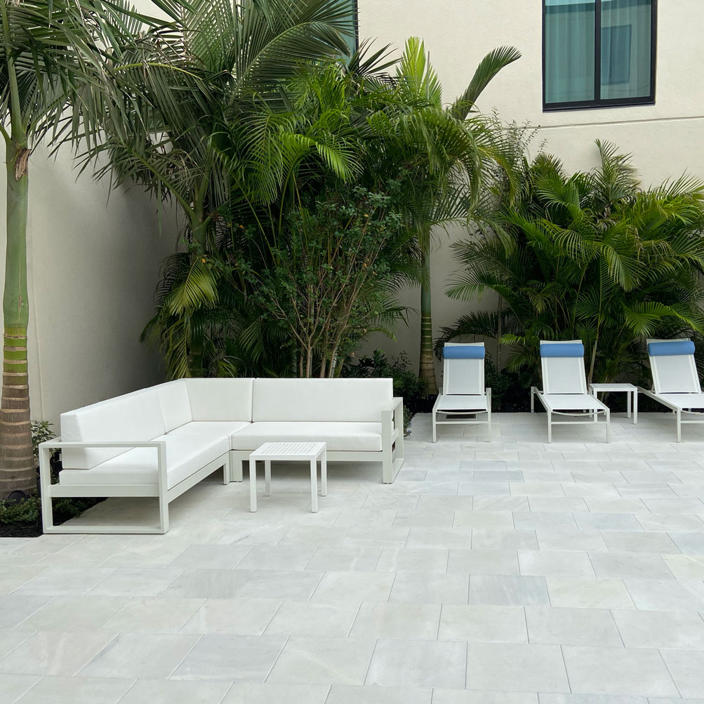 Image Slideshow Image: HotelHaya Tampa FL 01