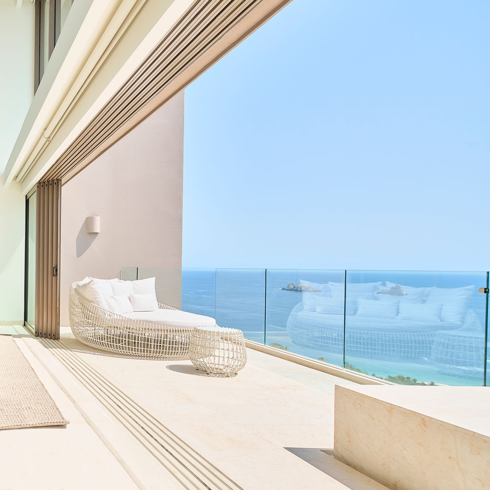 Image Slideshow Image: MargaretBissuInteriorDesign PrivateResidence IxtapaZihuatanejo Mexico 001