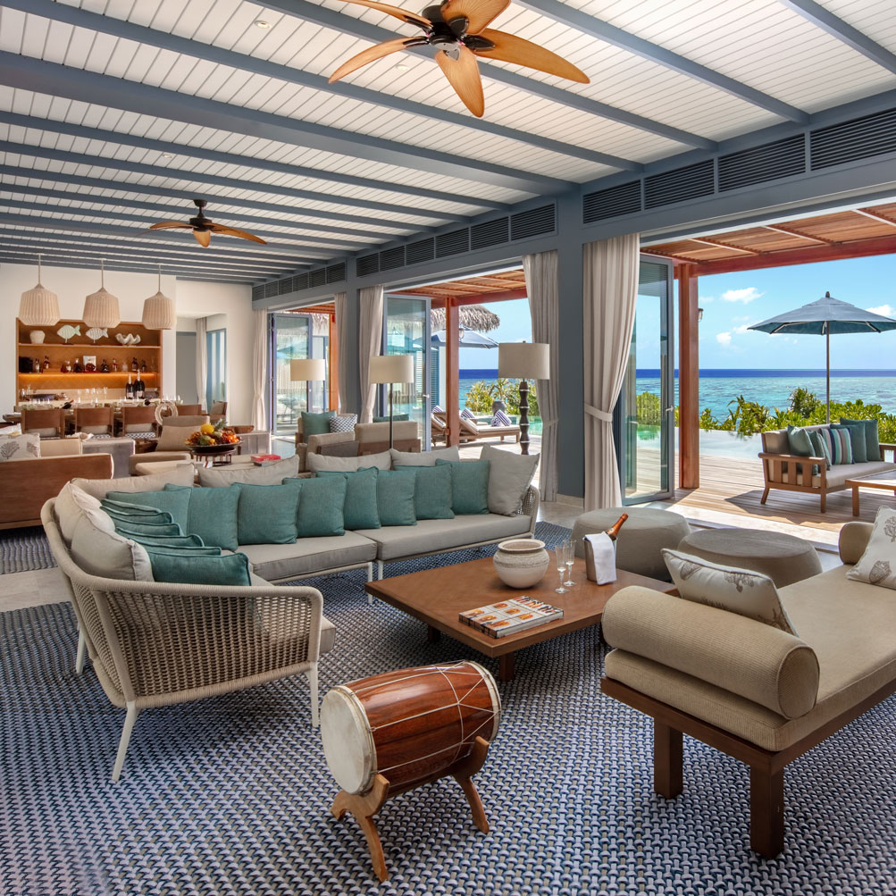 Image Slideshow Image: Raffles Maldives Meradhoo Royal Residence Sitting Area view