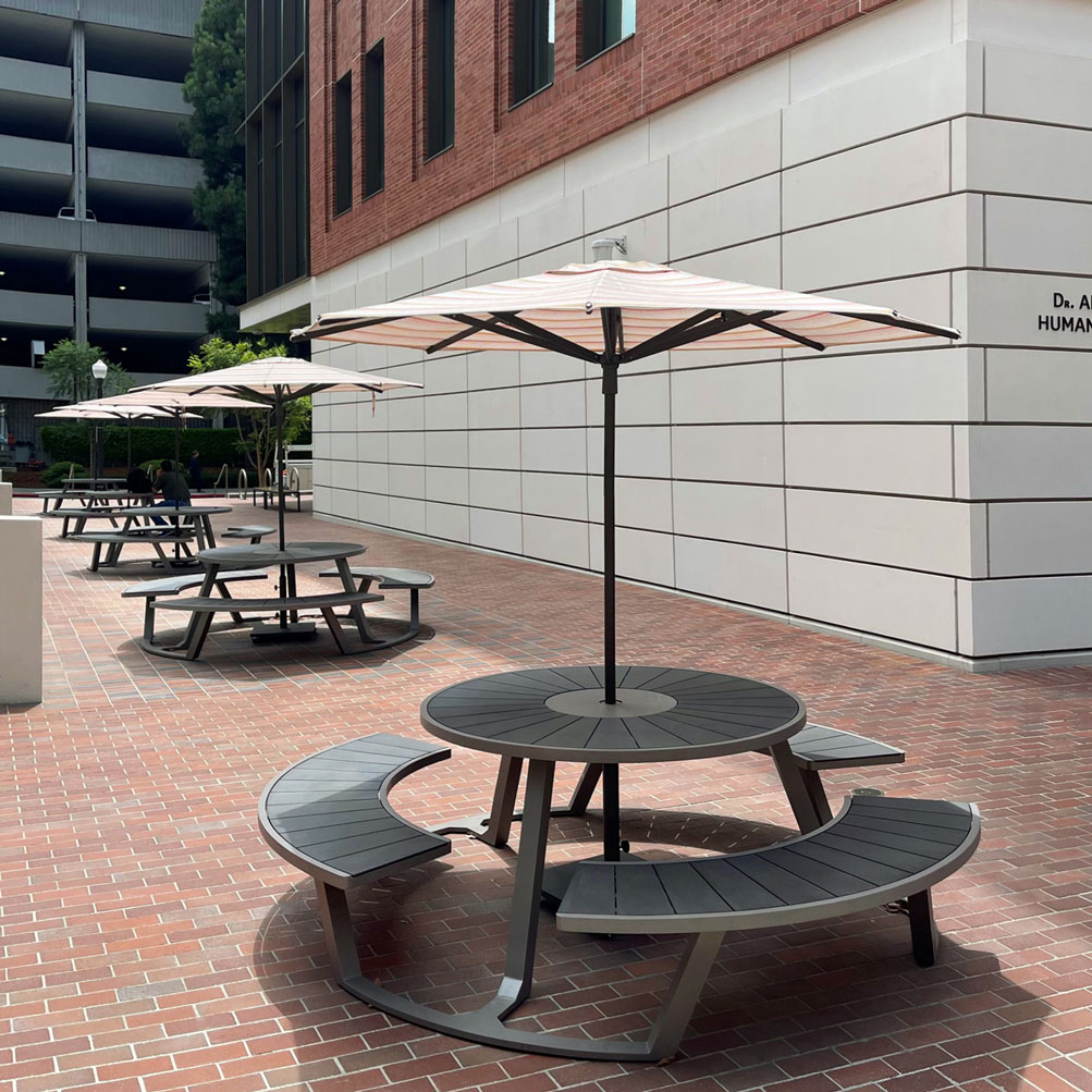 Image Slideshow Image: USC GinsburgHall LosAngeles CA 01